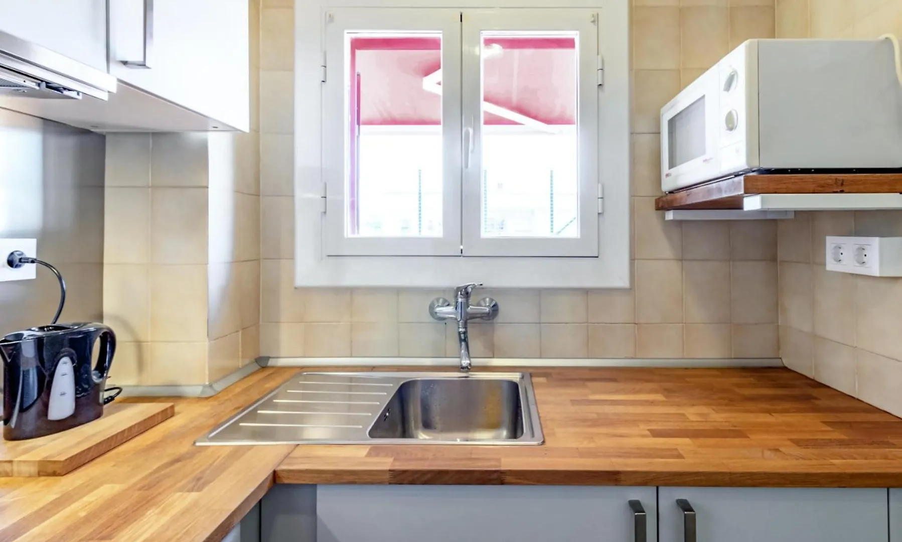 Apartment Ferienwohnung Sant Carles 27 Atico Con Terraza Y Barbacoa Llança