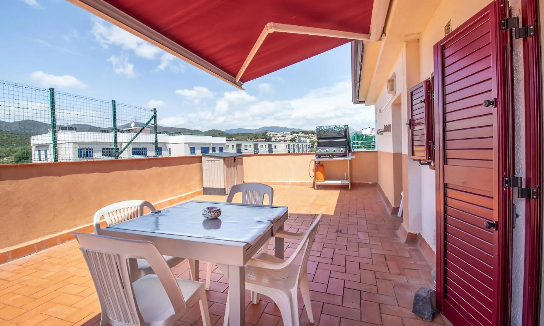Sant Carles 27 Atico Con Terraza Y Barbacoa Apartment Llanca Spain