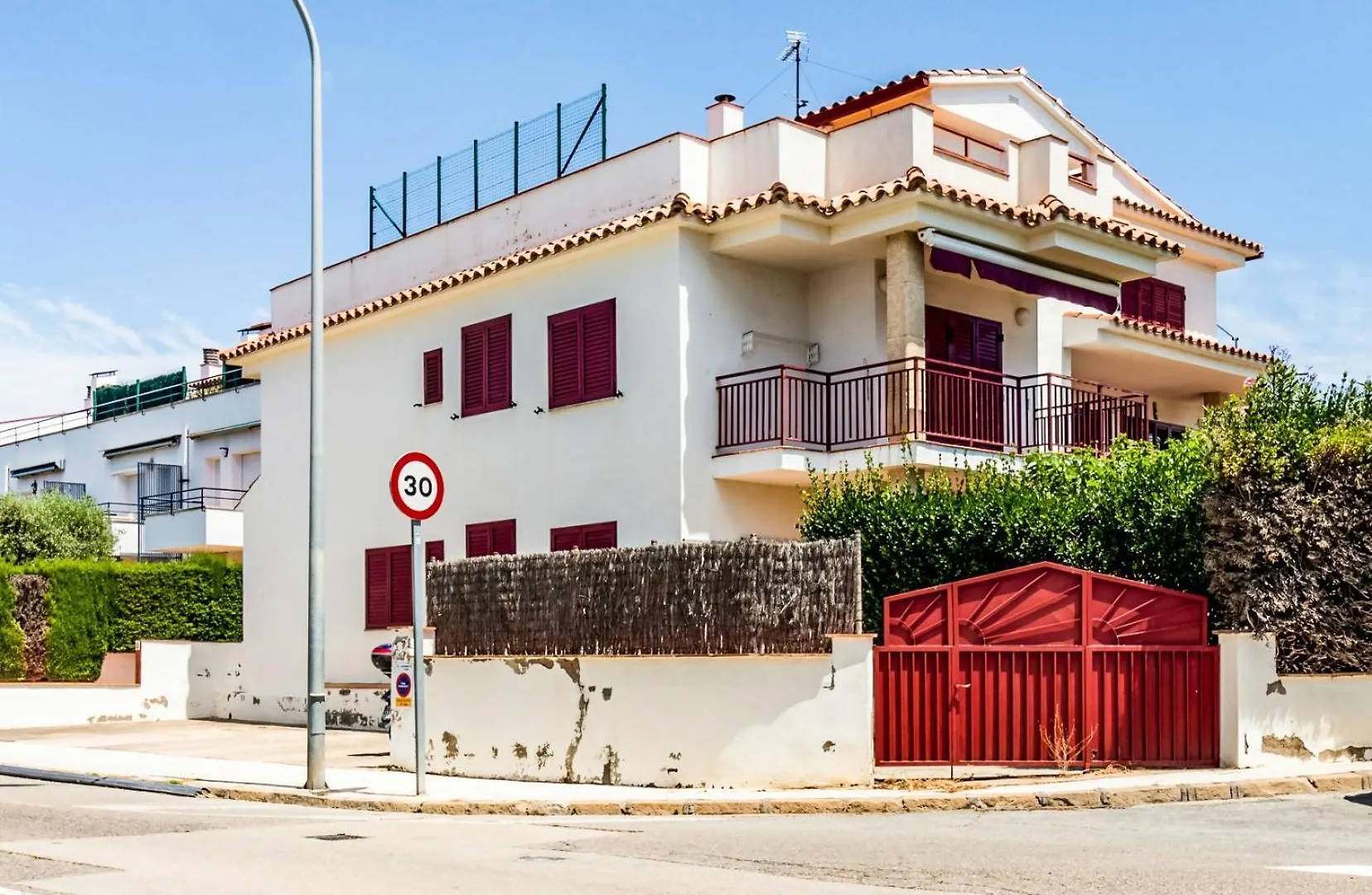 Sant Carles 27 Atico Con Terraza Y Barbacoa Apartment Llanca
